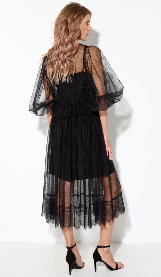 Нарядное чёрное платье из сетки с кружевом длины миди